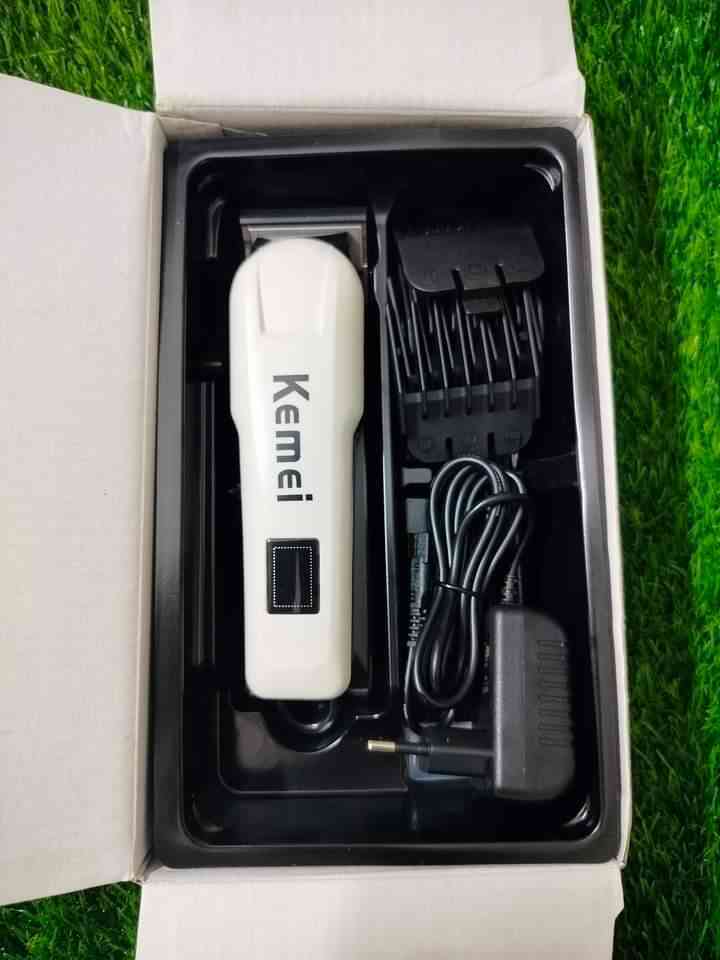 ট্রিমার Kemei 809A.