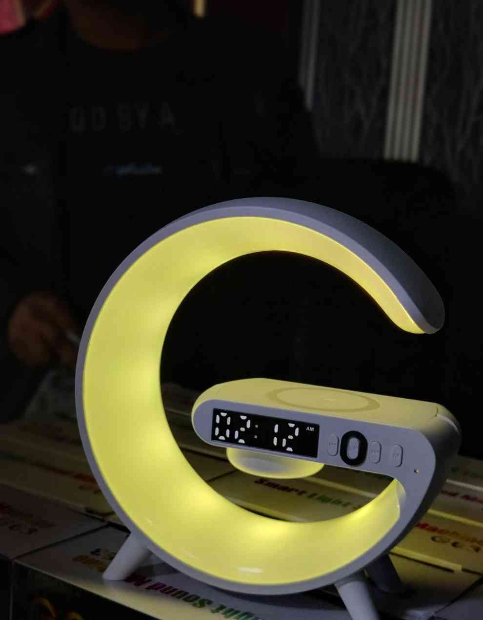 Intelligent Atmosphere RGB Light Bluetooth Speaker With Wireless Charging বুদ্ধিমান বায়ুমণ্ডল আরজিবি হালকা ব্লুটুথ স্পিকার